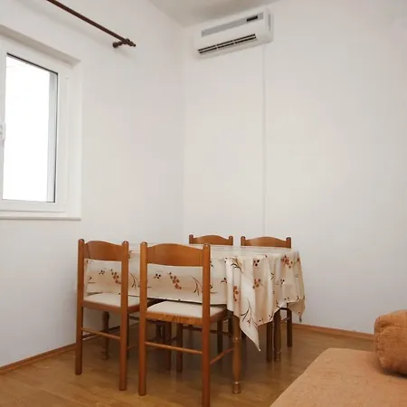 8417c Apartment *